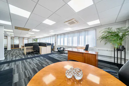 Second Floor, 869A High Road, London, Office To Let - 1482007-7-6a3e8f0d1d09c.jpg
