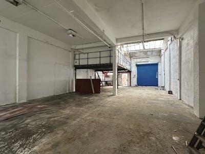 Unit B2, Holly Street Trading Estate, Luton, Industrial / Industrial/Logistics To Let - IMG_4517.JPG