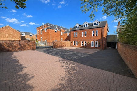 15 Warwick Road, Stratford-upon-Avon, Office To Let - external 2 edited.png