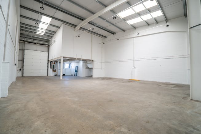 Unit 10, Redhill 23 Business Park, Redhill, Industrial To Let - Unit 10-06.jpg