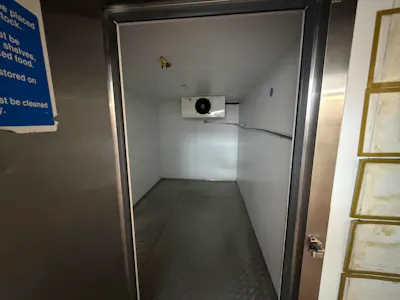 57-58 Chalk Farm Road, London, Leisure To Let - 20260529_093252310_iOS.jpg