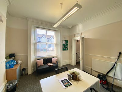 2 Park Terrace, 101 Park Street, Luton, Office To Let - IMG_1900.JPG