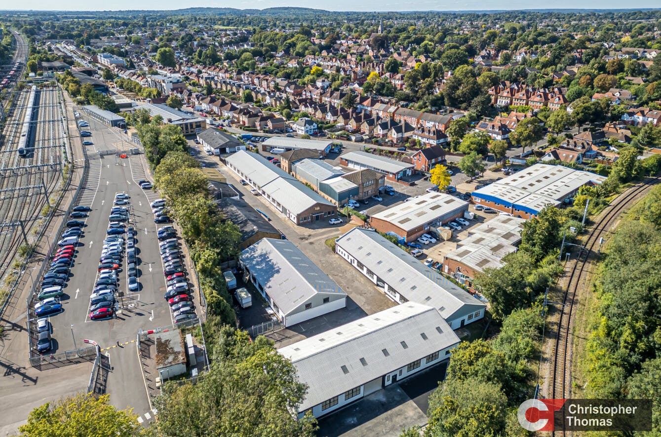 Unit G, Maidenhead, Industrial To Let - 7c7dc20ce3c64e208eda7ea0b3b24928.jpg