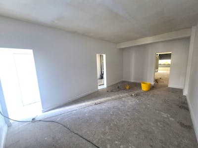 Unit 2, Fulmar Drive, Stockport, Retail To Let - 20260422_165504.jpg