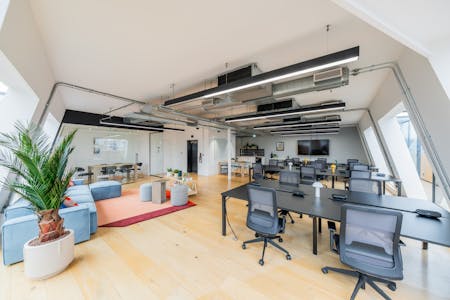 80 Clerkenwell Road, London, Office To Let - DSCF9865EnhancedNR.jpg