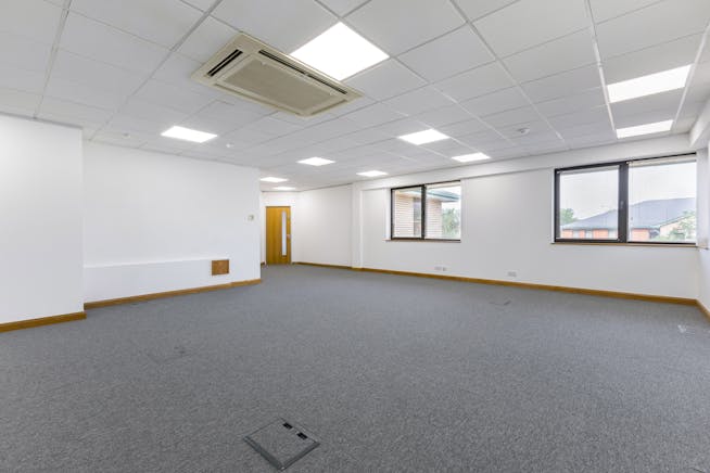 Unit 2, Bell Business Park, Aylesbury, Offices To Let - 96419_2BellBusinessParkSmeatonClose  21.jpg