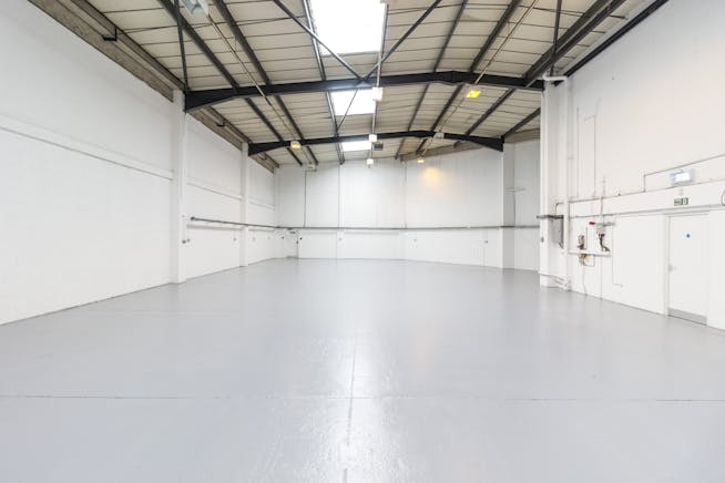 Unit 9, Britannia Industrial Estate, Poyle, Industrial / Warehouse To Let - 5.jpg