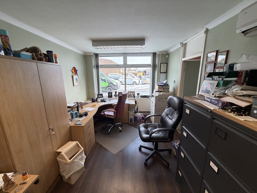 Unit 133, Middlemore Industrial Estate, Smethwick, Industrial / Warehouse For Sale - Photo 06-01-2026, 10 24 57.jpg