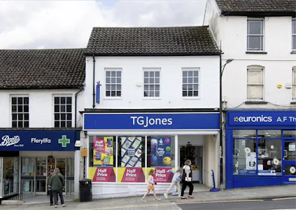 16 High Street, Cas-Gwent, High Street Retail To Let / For Sale - tempImage9wm6Hc.jpg