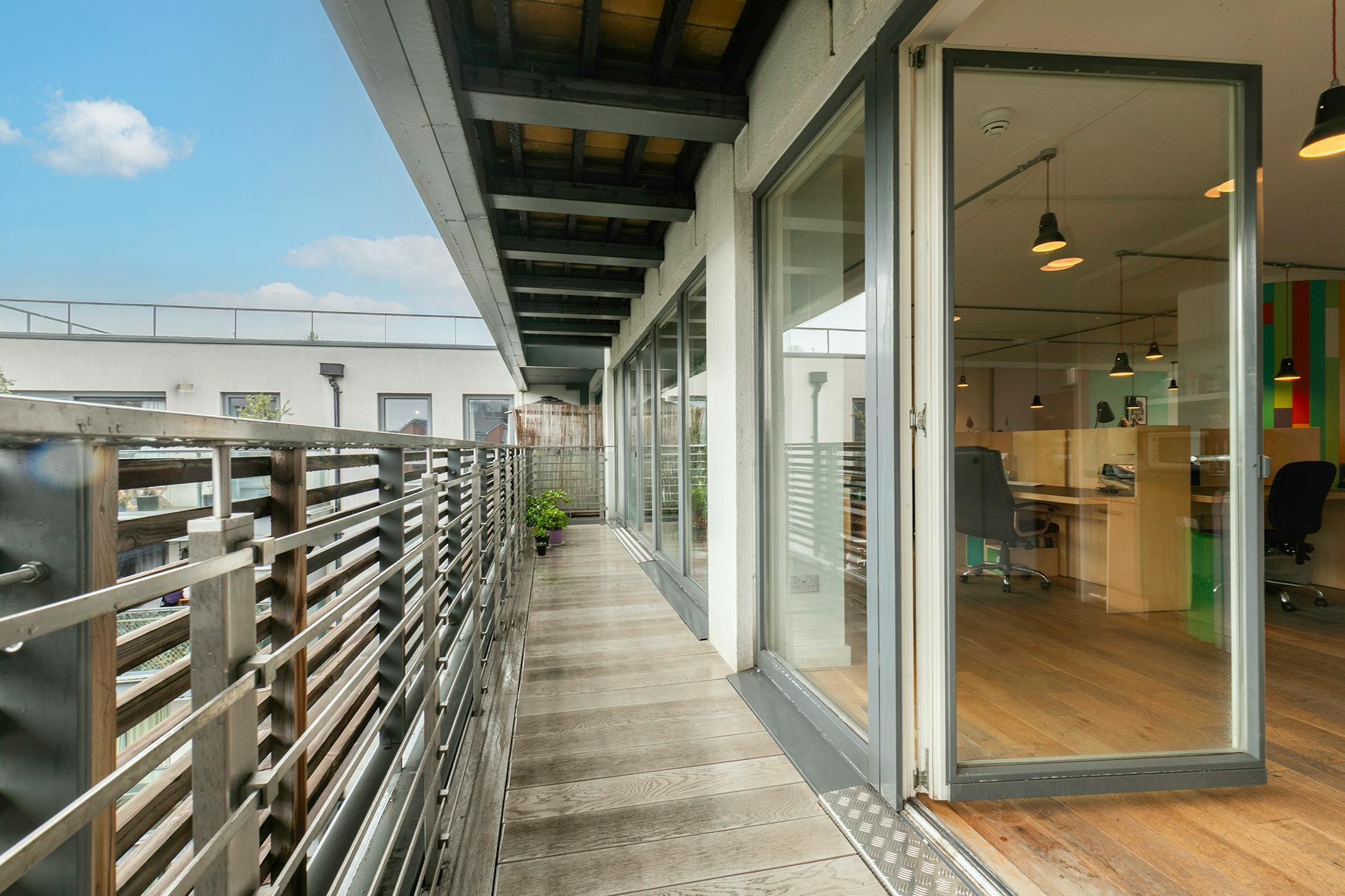 Office in Hoxton - photo 3