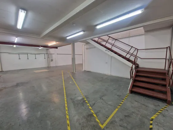 Unit 4 The IO Centre, Brunel Road, Basingstoke, Industrial To Let - 4ioCPicture5 - 01 10 2026.jpg