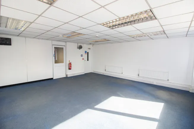 Unit 6 Drury Way Industrial Estate, Wembley, Trade Counter / Showroom / Industrial / Warehouse To Let - 8.jpg