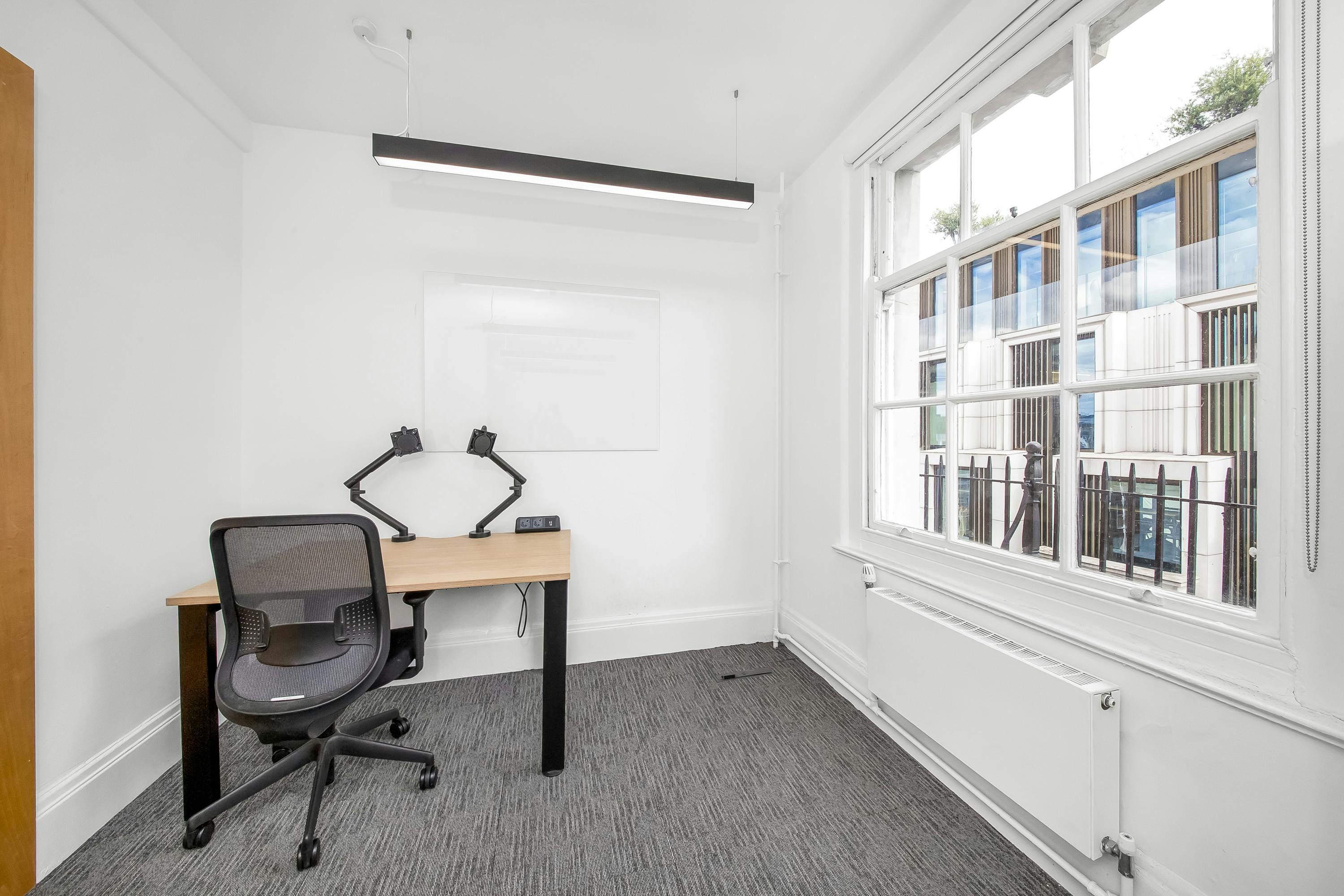 Room 418, 162-168 Regent Street, London, Office To Let - MG_00695.jpg