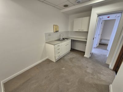 16 Great Underbank, Stockport, Retail To Let - 20251216_140609.jpg