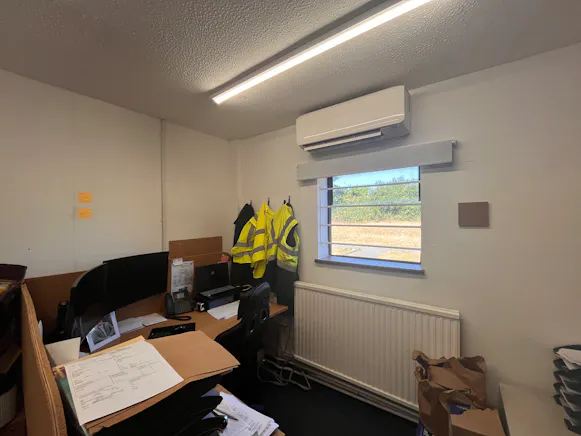 16-18 Rabans Close, Aylesbury, Industrial Lease Assignment - 20260716_095623985_iOS.jpg