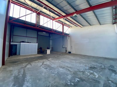 Unit 18A, Springvale Industrial Estate, Cwmbran, Industrial To Let - 18A Springvale 04.jpg