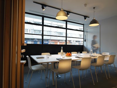 71 Central Street, London, Office To Let - Fora Old Street Central Street meeting room.jpg