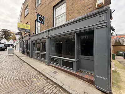 1-2 Chapel Street, Guildford, Retail To Let - IMG_8678.jpg