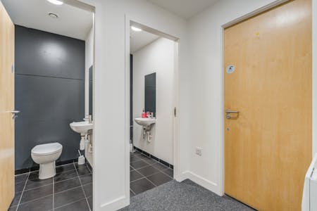 Upton House, 7 Perrymount Road, Haywards Heath, E (Commercial / Business / Service) / Office To Let - Ground Floor-4.jpg