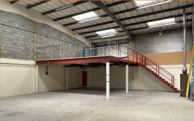 Unit 2 Avery Way, Dartford, Industrial To Let - 2AveryWay1.jpg