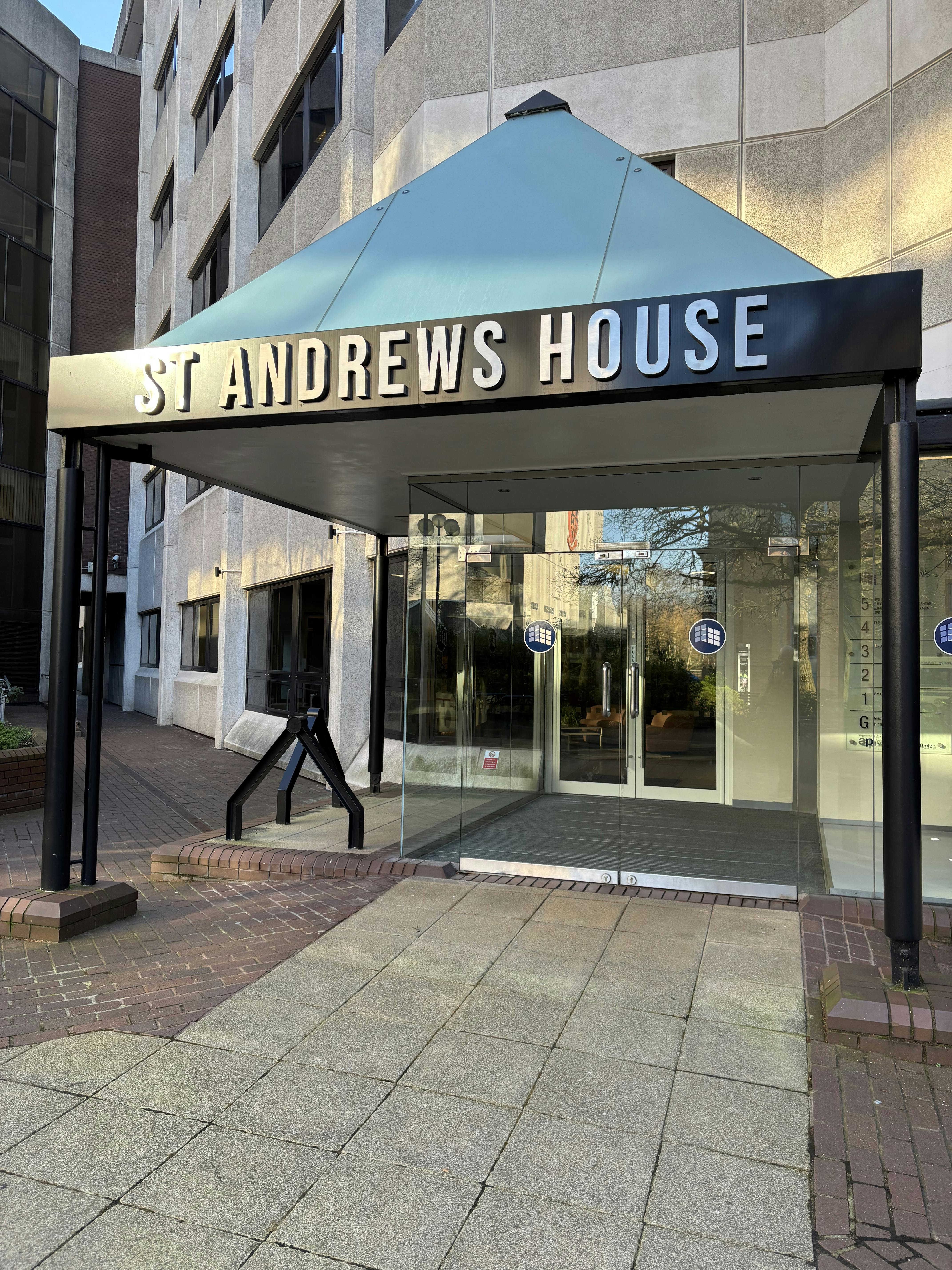 St Andrews House, Woking, Offices To Let - IMG_9218.JPG