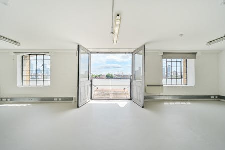 Metropolitan Wharf Building, London, Office To Let - 131032736685aaf6bae43aARW1.jpg