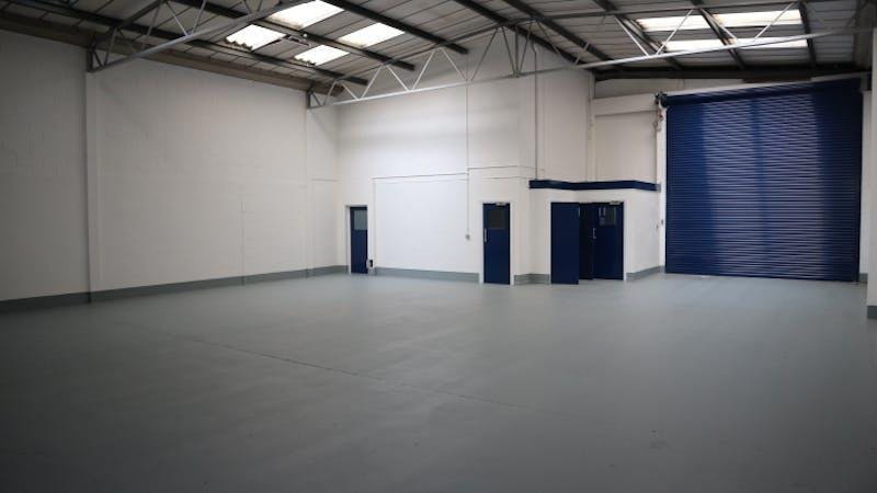 Industrial Unit in Reading - photo 2