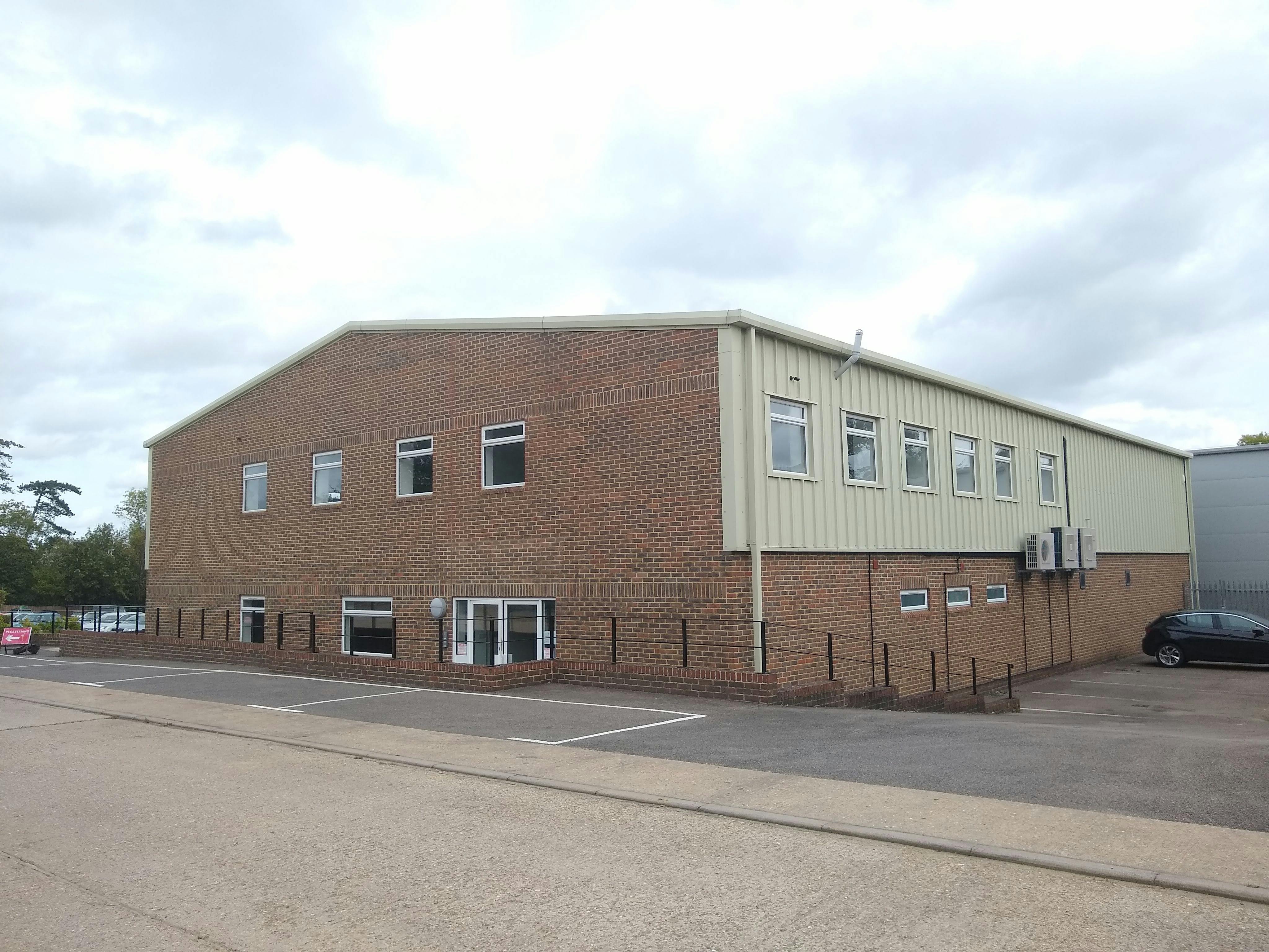 Industrial Unit in Slinfold - photo 2