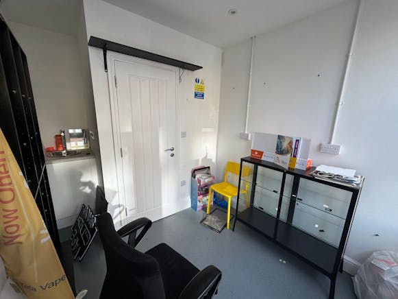 74-76 Broadway, Leigh-on-Sea, Retail To Let - WhatsApp Image 20250127 at 161706_e4aa4c03.jpg