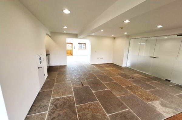 Office in Hereford - photo 2