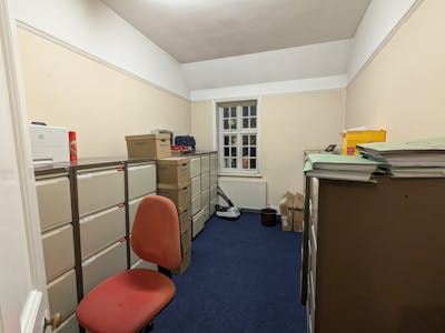 1 High Street & 18 Park Street, Guildford, Office To Let / For Sale - 1000007401.jpg