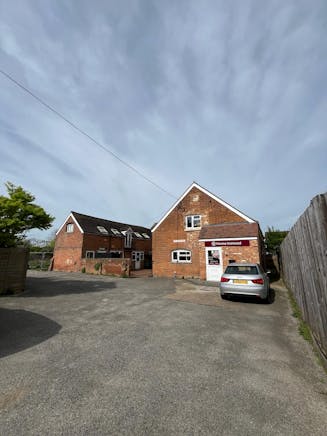 The Courtyard, Milton Road, Aylesbury, Offices / Offices To Let - WhatsApp Image 20240416 at 151546_d7675207.jpg