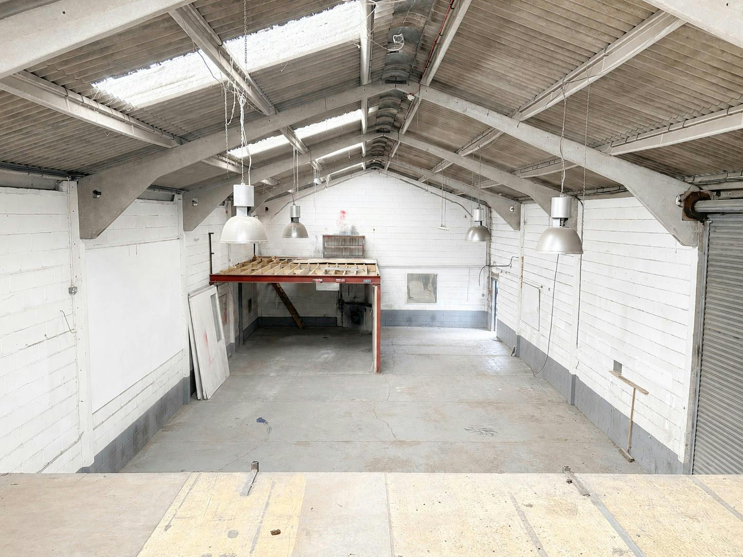 Unit 5 Picks Cottage, Chingford, Industrial To Let - Warehouse 2.jpeg