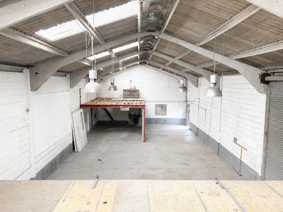 Unit 5 Picks Cottage, Chingford, Industrial To Let - Warehouse 2.jpeg