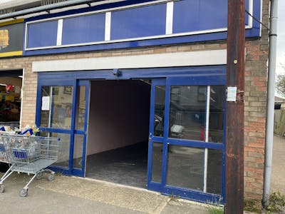 Unit 5 David Supermarket, Mablethorpe, Office / Retail To Let - IMG_7870.jpg