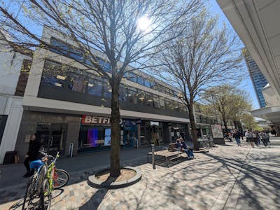 Morris House, Woking, Investment / Office / Retail For Sale - PXL_20260422_120922419.jpg