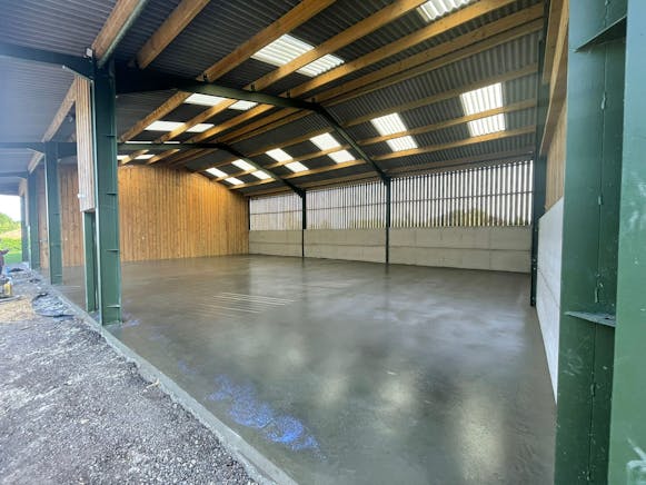 Industrial Units, Oakcroft Farm, Aylesbury, Industrial To Let - floor1.jpg