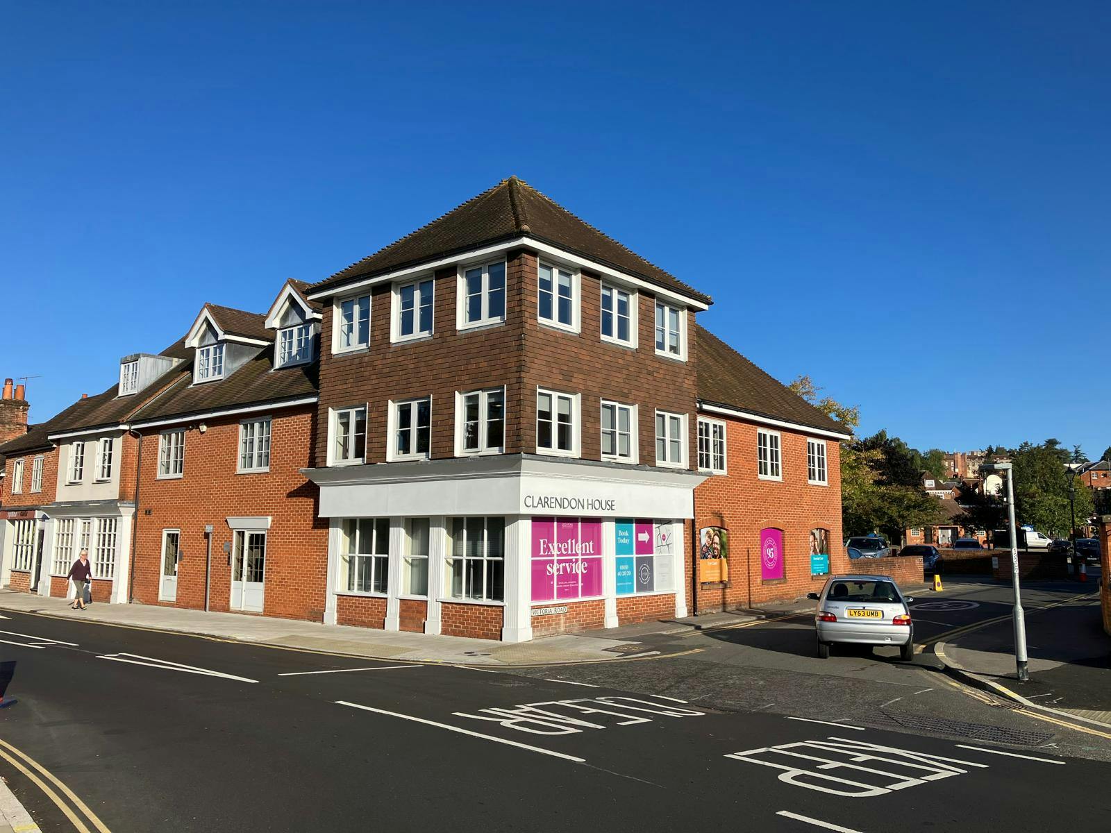Clarendon House, Farnham, Offices For Sale - GHEA3941.JPG