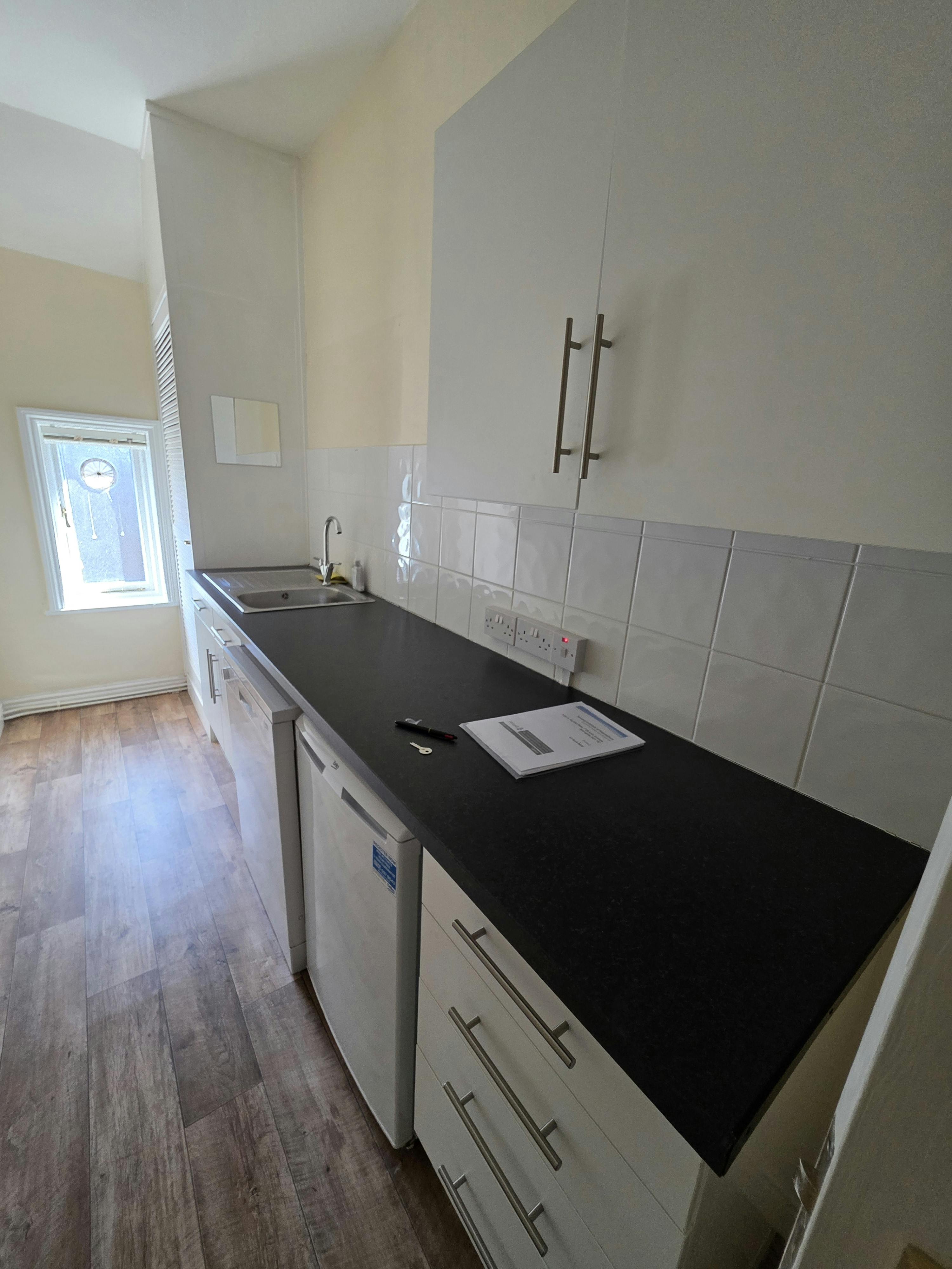 7 Victoria Avenue, Harrogate, Offices To Let - 1000043292.jpg
