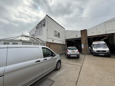 Unit 4 Quay Lane, Gosport, Industrial / Office / Warehouse For Sale - IMG20250502WA0015.jpg