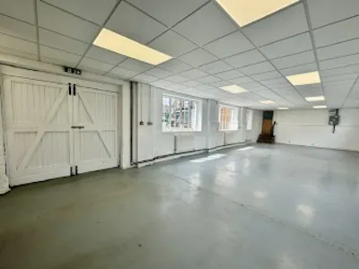 Brow Business Centre, Copyground Lane, Unit B, High Wycombe, Industrial / Office To Let - 0869ceac-cd52-41fa-a1a8-f6972b4f96f8.jpg