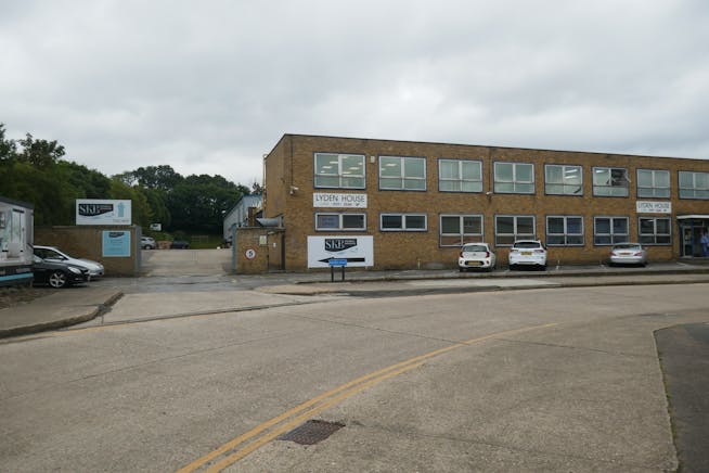 Lyden House, Harlow, Industrial To Let - P1030538.JPG