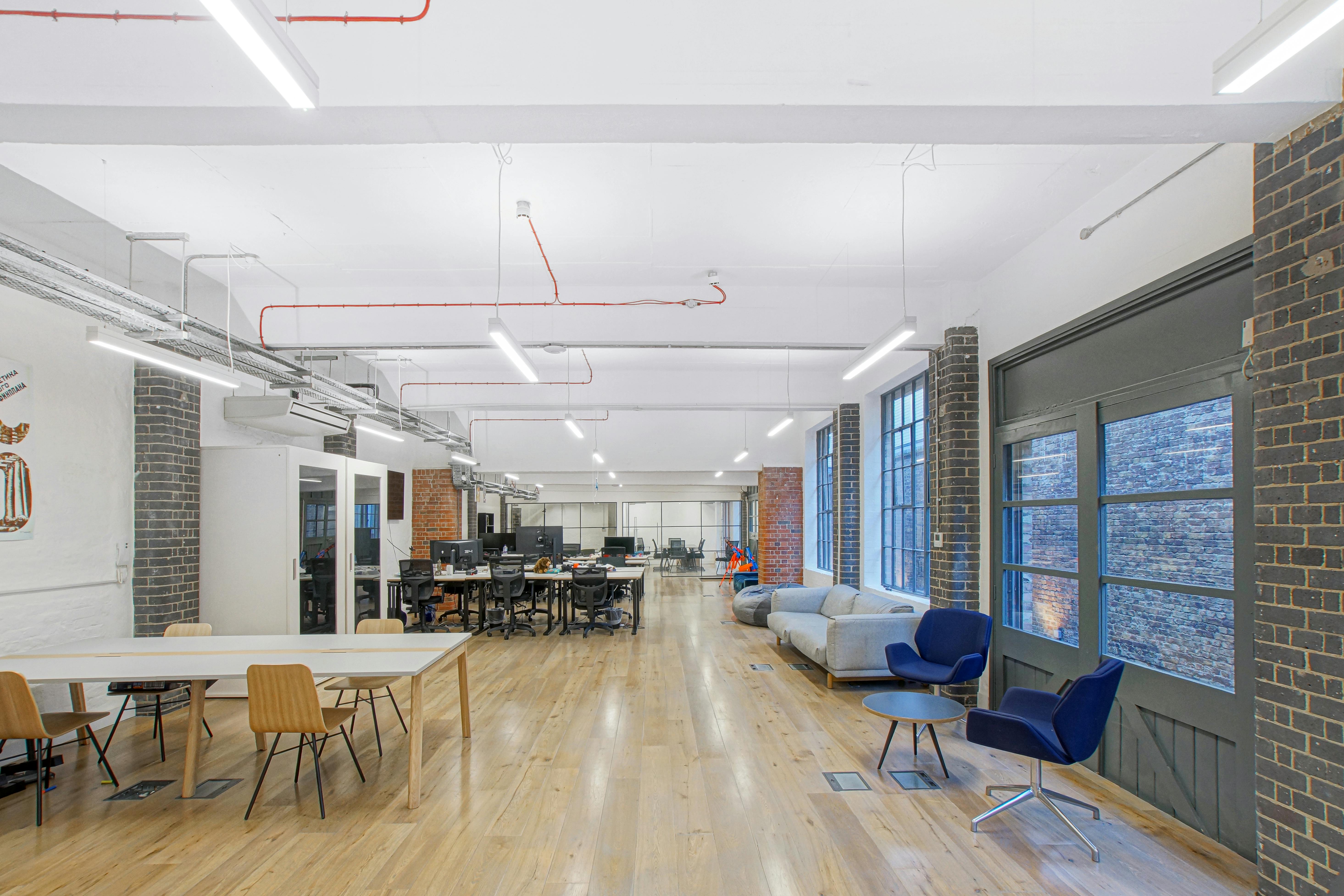 Office in London - photo 3