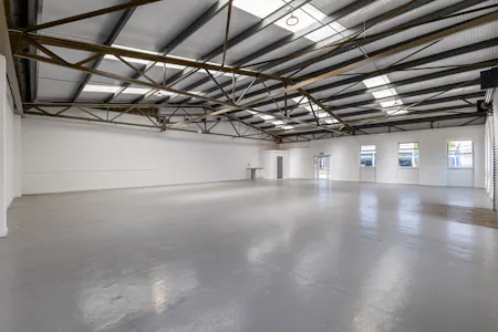 Unit 1 The Point, Aylesbury, Industrial / Trade Counter To Let - 112371_Unit 1 The Point (16).jpg