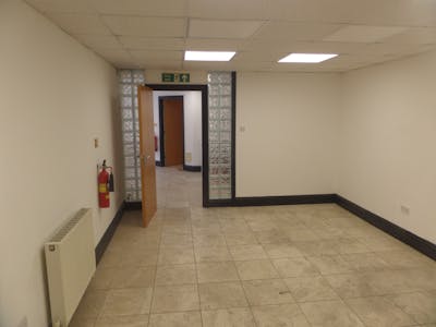 Unit 1c, Spa Court, Harrogate, Industrial To Let - SAM_1597.JPG