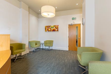 1-2 Broadway Court, Chesham, Office To Let / For Sale - 108314_2-Broadway-Court-High-Street-Chesham  (9).jpg