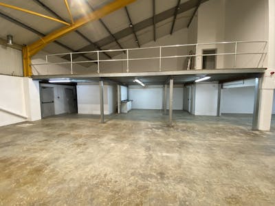 Unit 1 Cobham Centre, Westmead Industrial Estate, Swindon, Industrial To Let / For Sale - 4.jpg