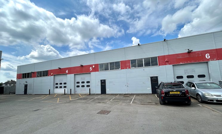 Unit 4-6 Wintonlea, Woking, Warehouse & Industrial To Let - external1.jpg