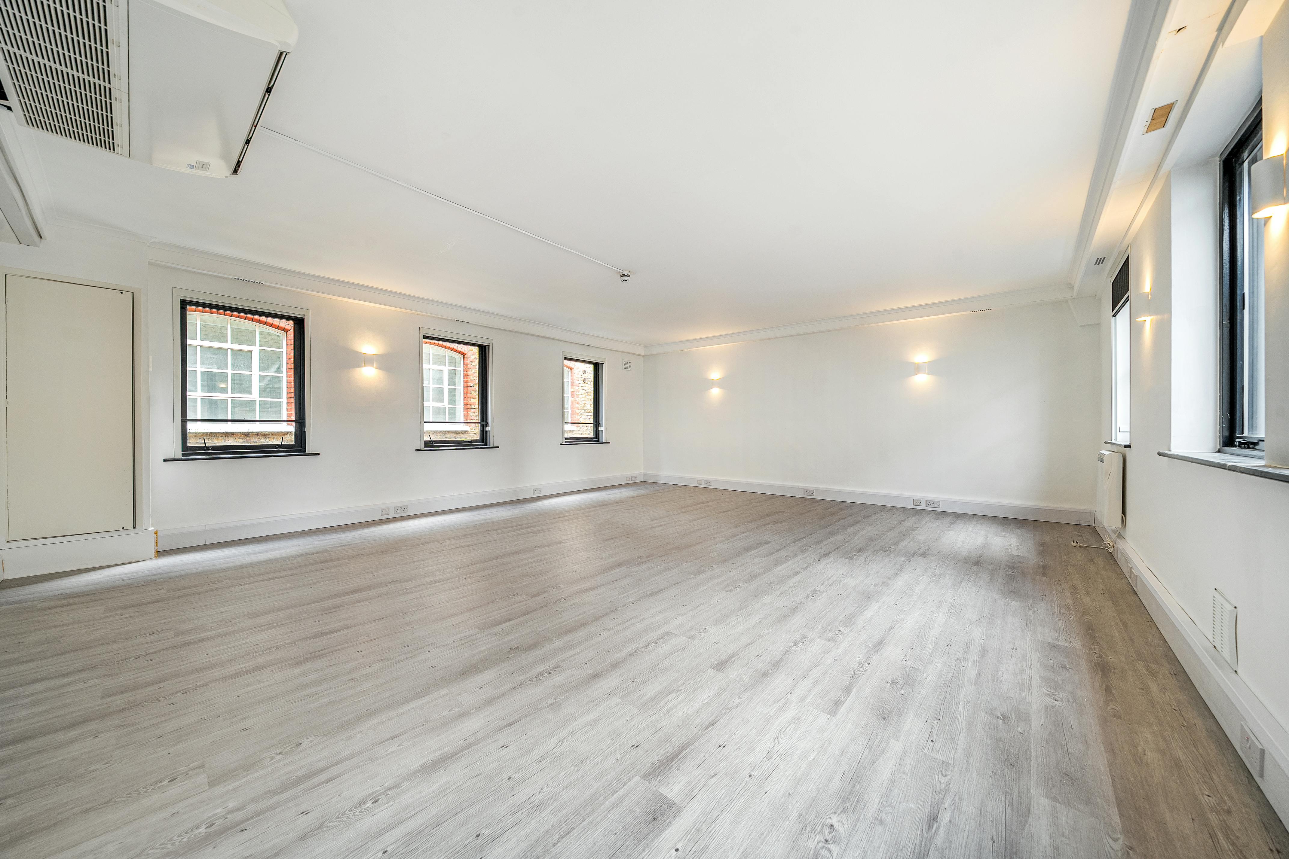 78/79 Long Lane - 13123357685b2aa87488dARW1.jpg