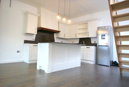 28 Woodseer Street, London, Residential To Let - kitchen1.JPG